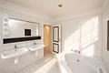 Individuelle Architektur trifft außergewöhnliches Wohnen !!! - Modernes Badezimmer