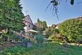 Langjährig vermietet & zentral: Zweifamilienhaus mit Sanierungsbedarf in Birkenfeld - Garten
