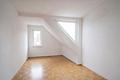 ++ Bestlage von Frankfurt am Main! Charmante Dachgeschosswohnung mit viel Potenzial ++ - Arbeitszimmer