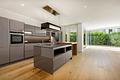 Garten-Idyll in Toplage Herzogpark: Exklusive 3,5-Zimmer-Wohnung in moderner Design-Villa - Zeitlos-elegante Ausstattung