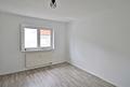 Helle Zweizimmerwohnung mit Garten und TG-Stellplatz - Schlafzimmer