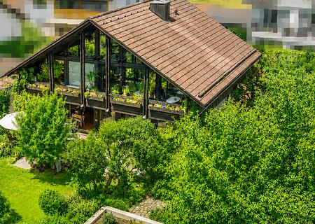 Sehr gepflegtes Architektenhaus mit hübschem Garten * Maximal 5 Jahre Wohnrecht für Verkäufer - Titelbild