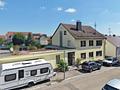 Großzügiges Mehrfamilienhaus mit Nebengebäude und vielseitigen Nutzungsmöglichkeiten - Vogelperspektive