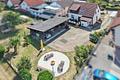 Gepflegtes Einfamilienhaus mit großem Garten, Terrasse und flexiblem Raumangebot für die Familie - Drohnenansicht