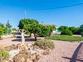 Sehr schöne Landhaus-Villa mit 3 Schlafzimmern, 2 Bädern, Dachterrasse und Privatpool