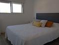 Reihenhaus mit 2 Schlafzimmern, 2 Bädern, Gäste-WC, Dachterrasse, Tiefgaragenstellplatz und Gemeinschaftspool