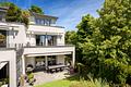Haus-im-Haus: Großzügiges Domizil in stylischer Design-Ästhetik mit sonnigem Garten - Terrasse und Süd-Balkon