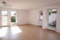 Attraktive, kleine Wohnung 
2 Terrassen - Gartenanteil
 - sofort frei - - Wohnen/Schlafen