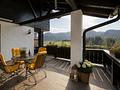 Zuhause mit Alpenpanorama – Zweitwohnsitz & Ferienwohnung mit attraktiven Mieteinnahmen! - Terrasse-Titel scout-2