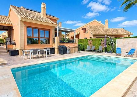 Villa mit 3 Schlafzimmern und 2 Bädern in erster Linie am Golfplatz vom La Finca Resort