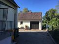 Ausgedehntes Grundstück in Augsburg-Lechhausen mit Altbestand und vielen Optionen - seitlich vom Haus
