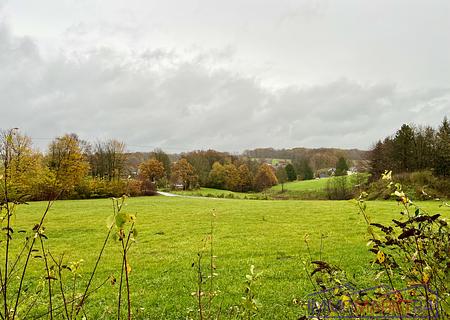Baugrundstück mit Baugenehmigung für Einfamilien- oder Doppelhaus - Titelbild