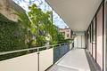 Nähe Apple, Google und Unis: Bezugsbereite, gut geschnittene 2-Zimmer-Wohnung mit Balkon in Hoflage - Großzügiger Balkon