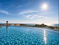 Penthouse-Wohnungen mit 2 Schlafzimmern, Klimaanlage, Fußbodenheizung in Bädern, Tiefgaragenstellplatz und Gemeinschaftspool nur 650 m vom Strand