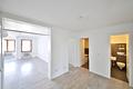 3-Zimmer-Wohnung mit Einbauküche und Balkon in Oberreut – bezugsfrei und frisch renoviert - Flur mit Blick in Wohnbereich