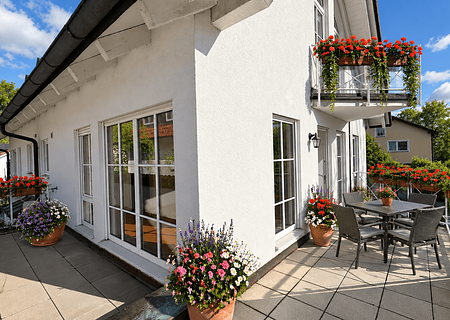 Traumhafte 3-Zi.-Dachgeschosswohnung über 2 Etagen in Trudering - wunderschöne Terrasse 