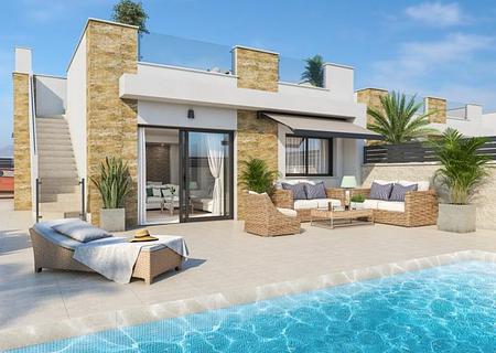 Exklusive Villen mit 3 Schlafzimmern, 2 Bädern, Dachterrasse, Klimaanlage, Privatpool und Kfz-Stellplatz