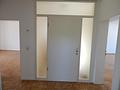 Frisch renovierte 3-Zimmer-Wohnung mit Balkon, Loggia & saniertem Bad im gepflegten Zweifamilienhaus - Wohnungstuer