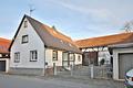 Sanierungsobjekt mit viel Potenzial! Einfamilienhaus mit Garage, Garten und großem Scheunenareal - Haus Straßenseite