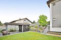 Charmantes Zweifamilienhaus mit gepflegter Gartenanlage und vermieteter Wohneinheit - Gartenhäuschen