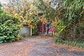 ++Idyllisches Refugium – Bungalow mit großem Garten in zentraler Lage++ - Garage & Zugang zum Haus