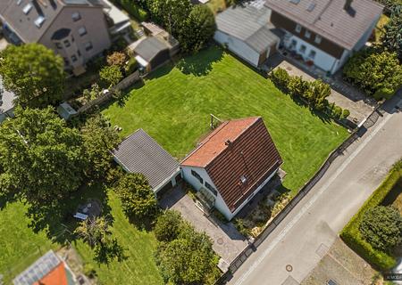 Baugrundstück mit Entwicklungsmöglichkeit - Bauplatz mit Potenzial 