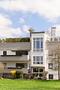 Einziehen + Wohlfühlen! - Exklusive Wohnung mit Balkon in idyllischer Lage - Blick auf das Gebäude