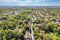 Exzellente und ruhige Lage, stilvolle Nachbarschaft: Großzügige 3-Zimmer-Wohnung mit Loggia - Natur- und Isarnah: Der Herzogpark