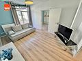 Frisch sanierte Wohnung – voll möbliert für bis zu 6 Personen - Wohnzimmer 2 mit Kompaktbalkon