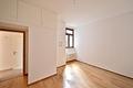 Elegante 3-Zimmer-Wohnung im historischen Gebäude mit besonderem Wohncharakter - Schlafzimmer