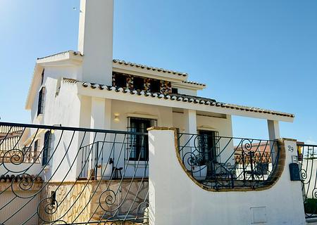 Große spanische Villa mit Tiefgarage in Meeresnähe - WhatsApp Image 2026-04-02 at 09.26.12 (4)