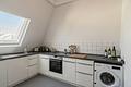 ++ Bestlage von Frankfurt am Main! Charmante Dachgeschosswohnung mit viel Potenzial ++ - Küche mit EBK