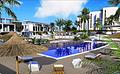 Appartements mit 3 Schlafzimmern und 2 Bädern in abgeschlossener Anlage mit Gemeinschaftspools nur 600 m vom Strand