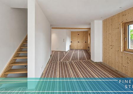 Wohngesunde Vollholzarchitektur für Menschen, die Natur, Ruhe und modernes Wohnen suchen - FINESTEP Immoblien