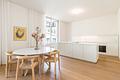 Urban Living in Schwabing: Stylische 3-Zimmer-Wohnung mit Design-Ausstattung -  Durchdachter Koch-/Essbereich
