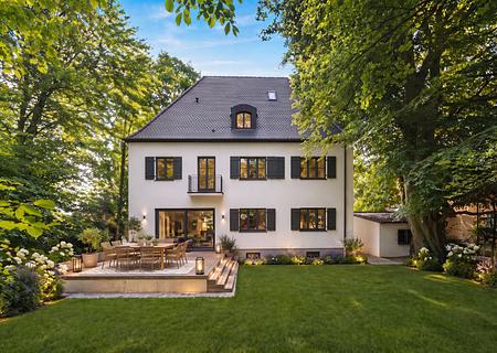 Altbauvilla mit Gewerbeanteil auf parkähnlichem Grundstück - Altbauvilla (visualisiert)