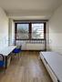 2 Einheiten / Baugenehmigung für Wohnen liegt vor / 9 Zimmer / 1 Küche / 5 WCs / 4 Duschen / 4 Kfz - Zimmer