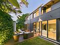 Architektonisches Juwel:
Einfamilienhaus mit hochwertiger Ausstattung
- sehr viel Privatsphäre - Goldene Stunde