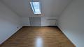 Helle 2,5-Zimmer-Dachgeschosswohnung mit Garage – modernisiert & sofort bezugsfrei - Schlafzimmer
