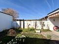 Bungalow-Reihenhaus mit Terrasse und geschütztem Gartenbereich in Stephanskirchen - Garten