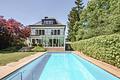 Großzügiges Familiendomizil mit Spa-Bereich, Traumgarten und Pool in Villenlage - Outdoor- Paradies mit Pool
