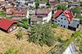 Attraktive Kapitalanlage mit Entwicklungspotenzial-Schwarzwaldvilla mit 6 Wohneinheiten - Garten (2)