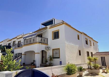Apartment mit 3 Schlafzimmern, privater Dachterrasse, Meerblick, Pool und Tennisplatz in La Florida
