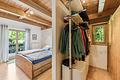 Charmantes EFH in idyllischer Waldrandlage * Region Tegernsee * Kauf mit 15 Jahren Nießbrauch - Schlafzimmer mit begehbarem Kleiderschrank im EG