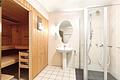 Luxuriöse Villa mit Gästehaus in Bestlage / Verkauf mit Rückmietung / späterer Eigenbezug - Sauna mit Duschbad im Souterrain