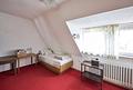Mehrfamilienhaus für Visionäre – Sanieren, gestalten, Werte schaffen in Birkenfeld "Sonne" - DG-Zimmer