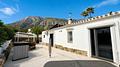 Modernisierte Villa mit Meerblick, 2 Schlafzimmern und Privatpool