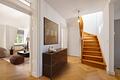 Bezaubernde, familiengerechte 4-Zimmer-Wohnung in Altbau-Villa mit Traumblick auf den Schlosskanal - Flur (virtuell möbliert)