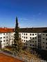 Zum Verkauf, Rohbaudachboden mit 120 m² Grundfläche in München Schwabing-Freimann! - Blick aus Dachluke Innenhof
