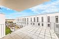 HEGERICH: Wohnen im Grünen – moderne 4-Zimmer-Wohnung mit Loggia in Boxdorf - großzügiger, überdachter Balkon